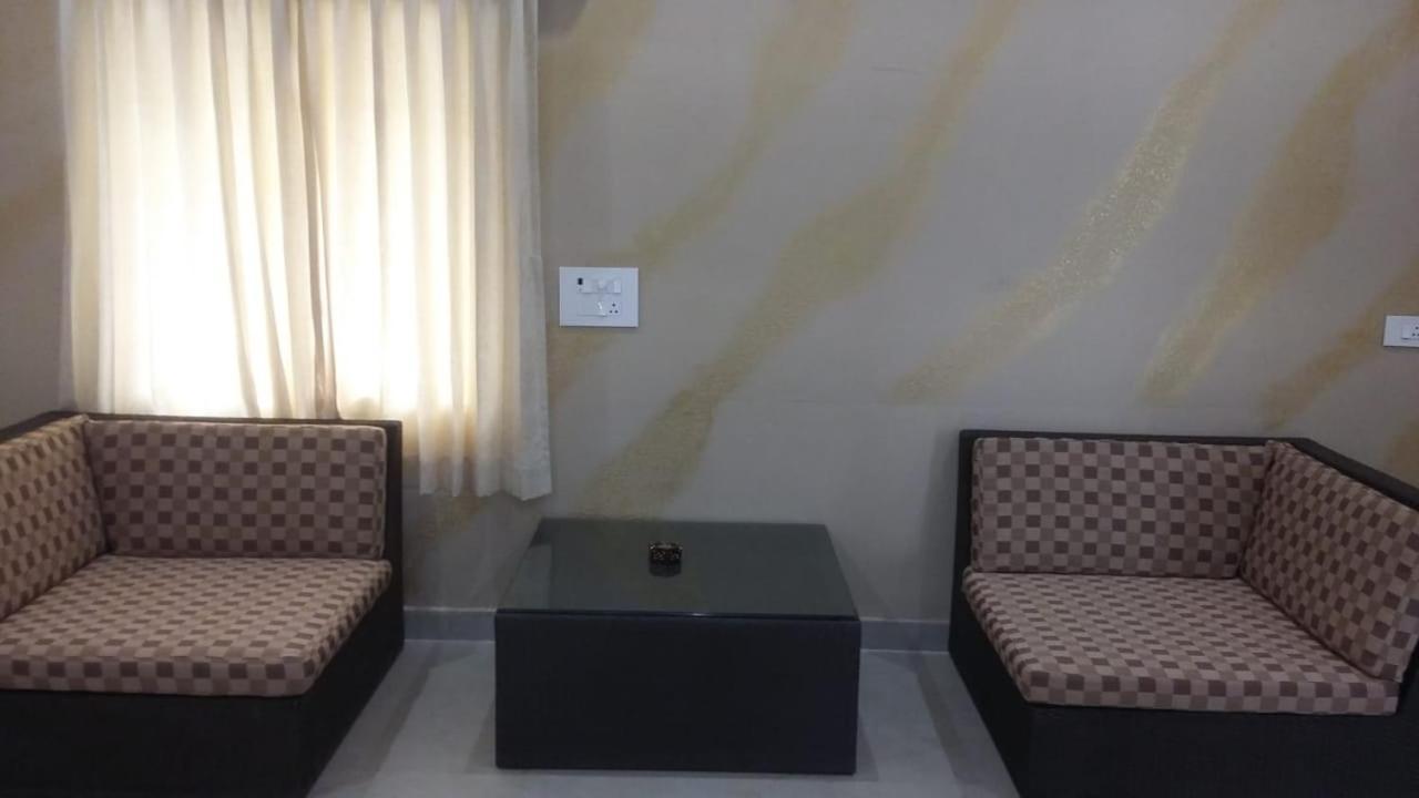 Hotel The Riviera Theni Allinagaram Exterior foto
